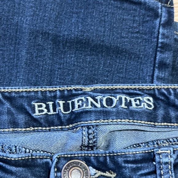 Bluenotes Push Up  Jeans - Picture 3 of 4
